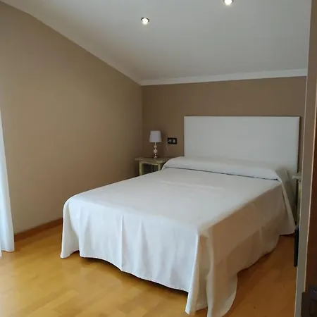 Piso En A Lanzada * 桑亨霍